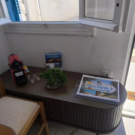 Nyaraló Fisfiri 2